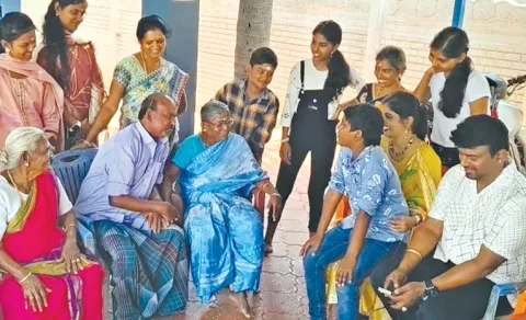 son reunites with mom after 40 years 15