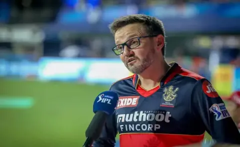 Mike Hesson Named Pakistan New White Ball Coach5