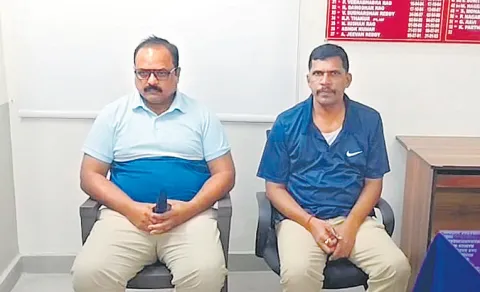 ACB Caught SI While Taking Bribe