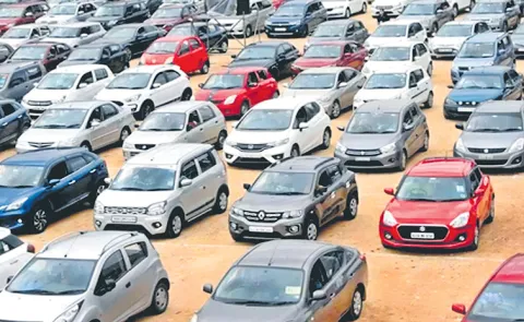 Passenger vehicle dispatches rise 4percent in April to 3,48847 units