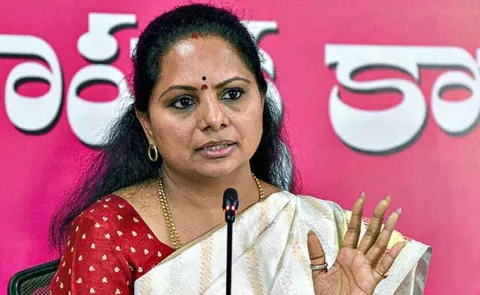 MLC Kavitha Reacts About KCR Kaleshwaram Notice8