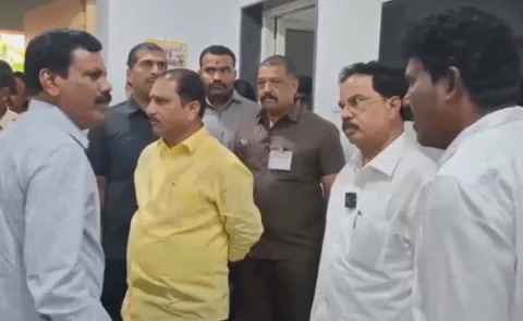 Tdp Mlas Overation At Anantapur Zp Office