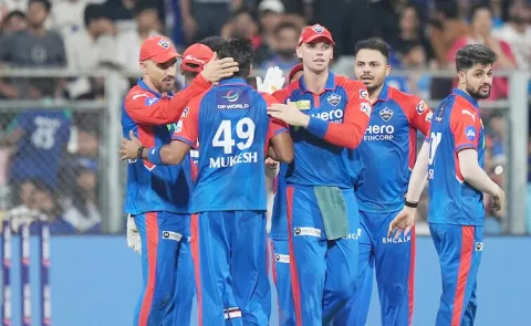 IPL 2025 MI vs DC: BCCI Punished Delhi Capitals Pacer Mukesh Kumar6