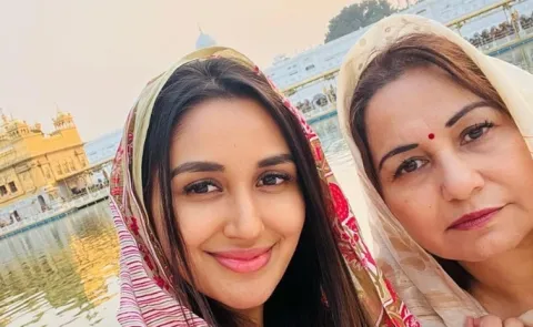 COVID-19 Bollywood Actress Nikita Dutta Confirms Along With Her Mother