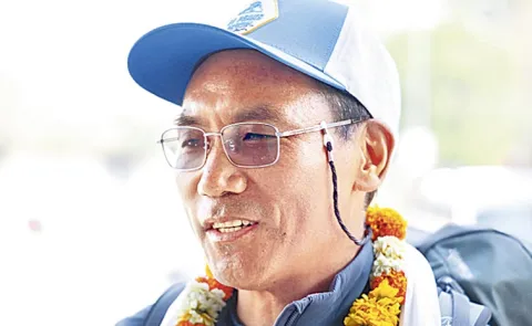 Nepali breaks world record with 31st summit of Mount Everest12