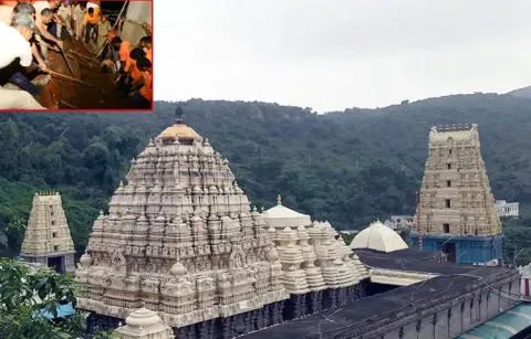 Disturbance at Simhachalam temple during Chandan festival9