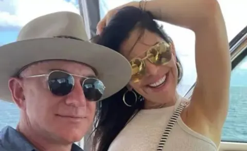 Jeff Bezos To Secure His Fortune With Prenup Before Marrrying Lauren10