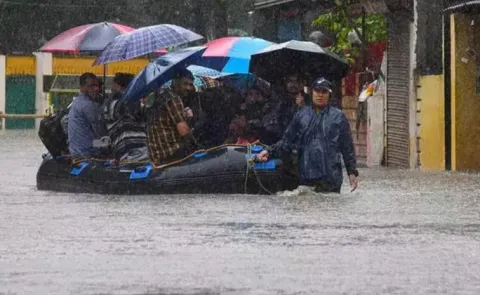Half of Guwahati Under Water After 37mm Rain in 24 hrs13