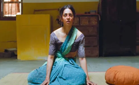 Actress Radhika Apte Embraces Her Movie Sister Midnight