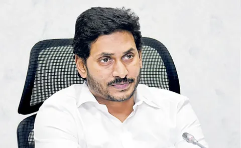 YS Jagan Mohan Reddy Fire on TDP Govt4