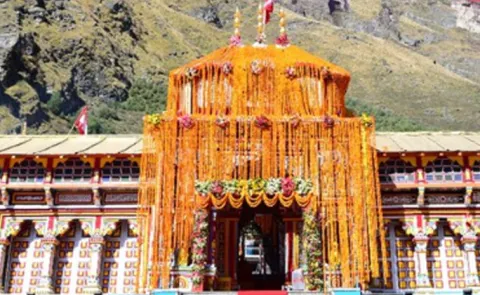 the doors of badrinath dham Open Updates13