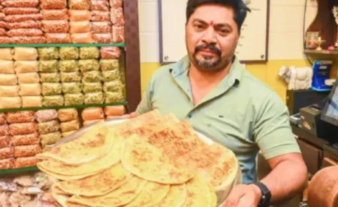 KR Bhaskars Puranpoli Ghar Success waiter to Rs 3.6 Crore Profits7