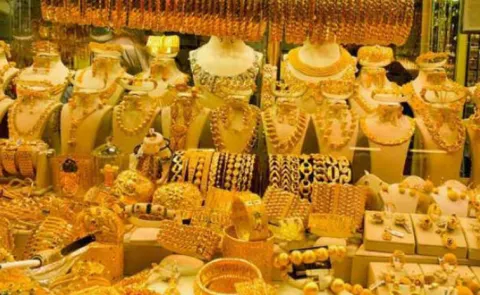 Rs 50 lakhs of jewellery a woman gave invalid cheque