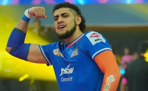 Record price for Iranian player Mohammad Reza Shadloui