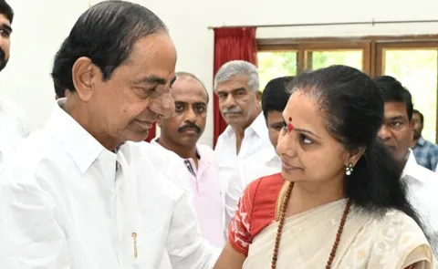 BRS MLC Kavitha Meets KCR9