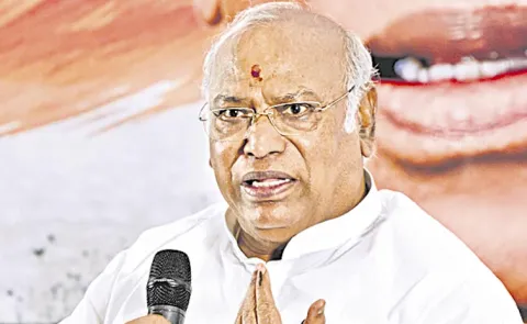 congress chief mallikarjun kharge writes to pm modi presses for election of lok sabha deputy speaker13
