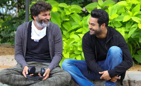 Director Trivikram NTR Movie With Allu Arjun Story