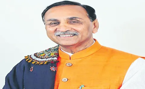 Ex-Gujarat CM  Vijay Rupani dies in Air India plane crash