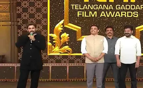 Gaddar Awards 2025: Allu Arjun Say Pushpa 2 Dialouges On Stage2