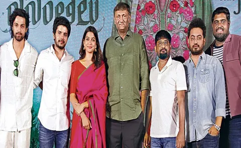 Producer Ravi Shankar Interesting Comments On Ananthika Sanilkumar At 8 Vasanthalu Pre Release Event