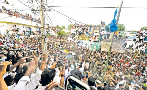 YS Jagan Fires On Chandrababu Govt At Rentapalla1