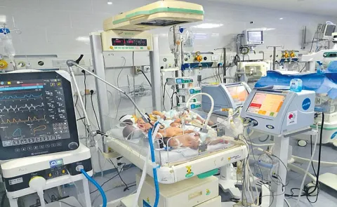 Fuel shortage threatens to turn Gaza biggest hospital into graveyard13