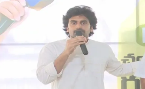 YSRCP Abhinay Reddy And Party Suporters Protest Against Street Lights