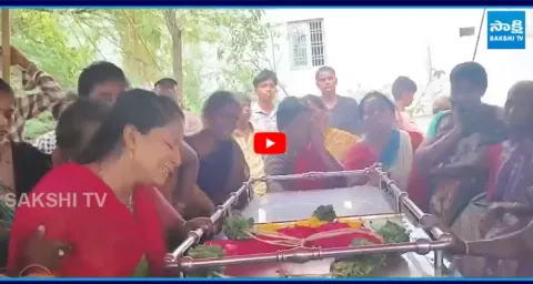 Janasena Leader Vinutha Kota Driver's Sister Crying
