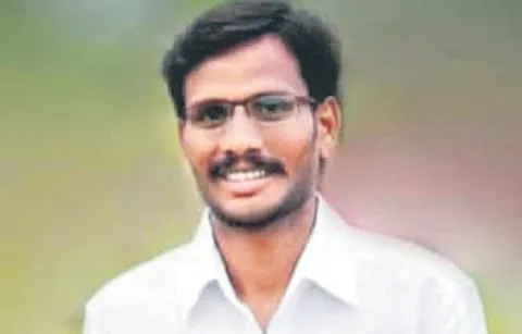 Government employee committed dead