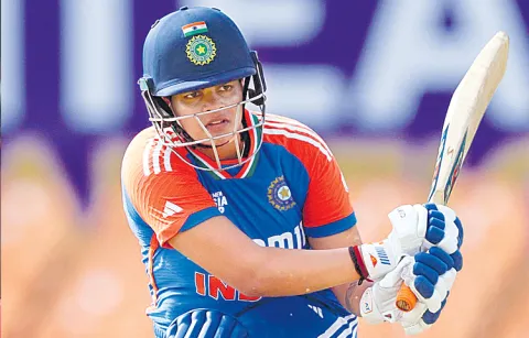 Shafali Verma returns to top 10