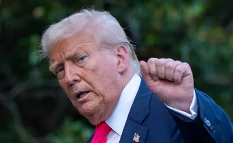 Trump says August 1 lot of Money will come into country5