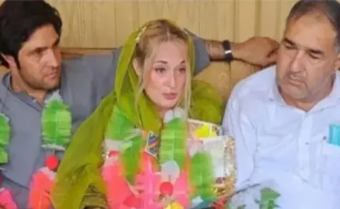 US Woman Travels To Pakistan Converts To Islam Marries 16-Year-Younger
