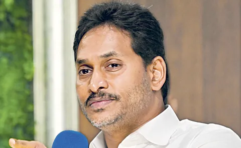 Ys Jagan Key Comments at YSRCP Youth Leaders Meeting