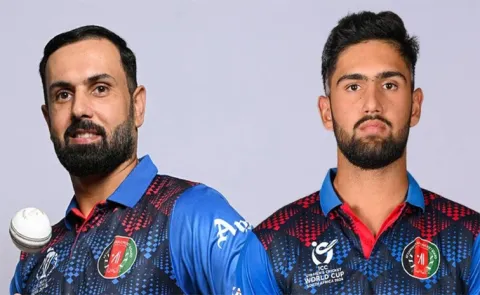 Hassan Eisakhil Welcomed His Father Mohammad Nabi With A Six In Shpageeza Cricket League