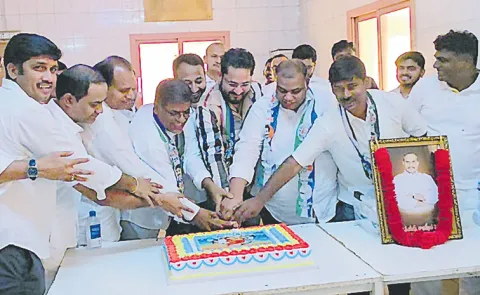 YSR 76th birth anniversary celebrated in Dubai15
