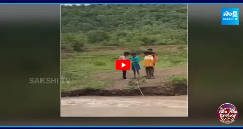 Four Kids Went Swimming Got Stuck9