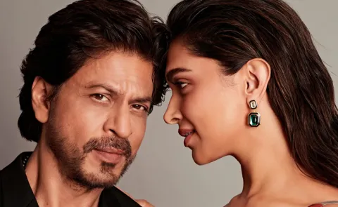 Shah Rukh Khan Deepika Padukone Face FIR Over Faulty Hyundai Car