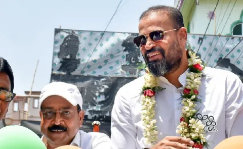 Yusuf Pathan, Lalitesh Tripathi to Join Voter Adhikar Yatra