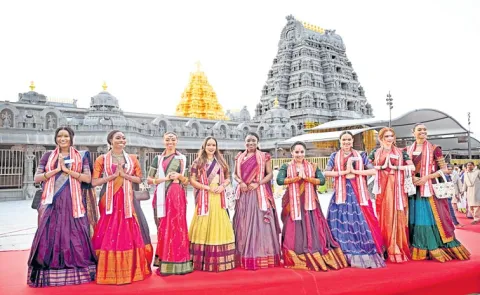 Sakshi Special Story About Women Entrepreneurs in Handloom Sector