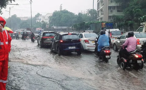 Heavy Rain Forecast To Telangana Five Districts