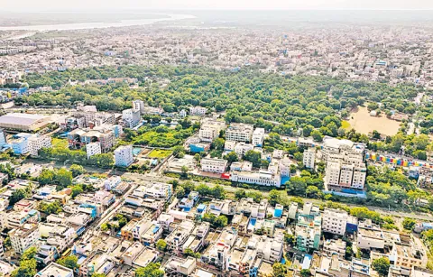 Two key public representatives eye on Kurnool B and C camp quarters