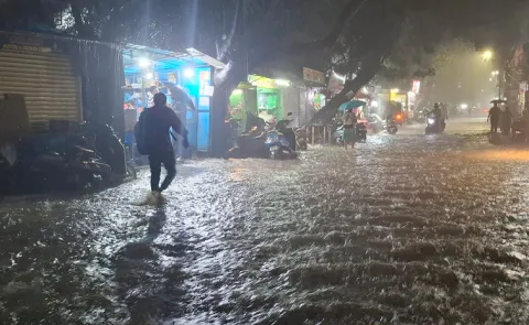 Heavy Rain In Many Places In Hyderabad