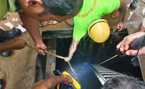 Workers Die Of Suffocation While Cleaning Sewer In Tamil Nadu Know The Details Here