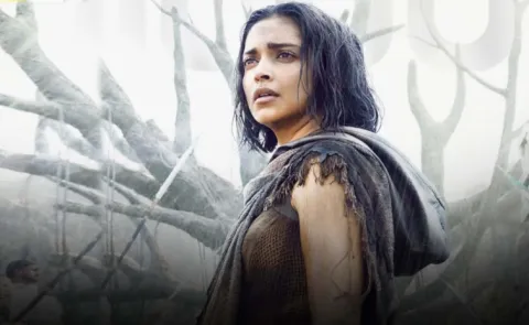 Deepika padukone Comments On Shah Rukh khan teach a lesson