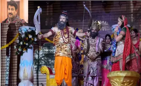 dussehra 2025: BJP MP Manoj Tiwari Returns as Parshuram at Luv Kush Ramlila in Delhi