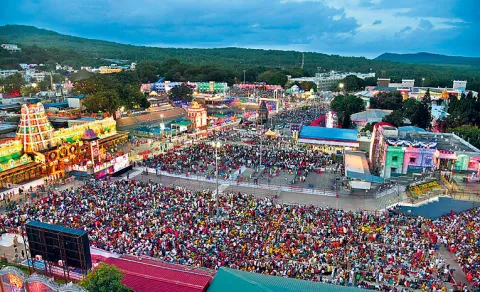 Increased crowd of devotees in Tirumala