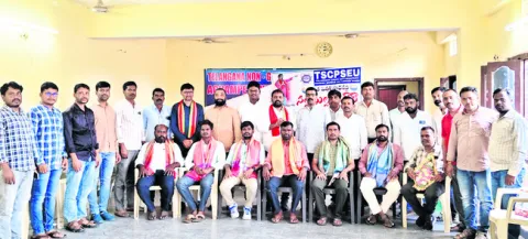 పాత పెన్షన్ విధానం అమలు చేయాలి