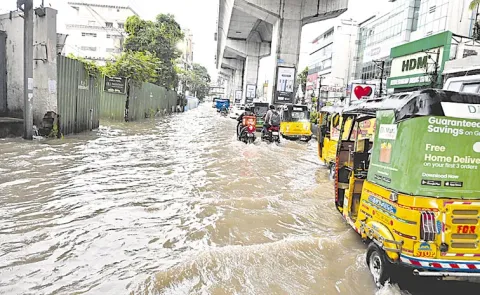 Heavy Rain In Hyderabad