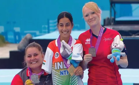 Sheetal Devi Creates History Becomes Para World Archery Champion At 18