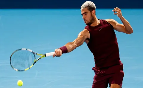 Japan Open: Carlos Alcaraz powers into semis